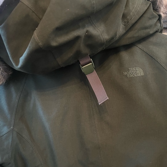 Women’s Northface Parka size Small - Picture 5 of 5